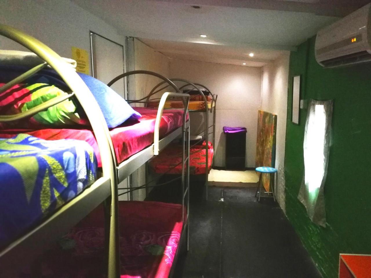 Monkey Motel Cafe Malacca Екстериор снимка